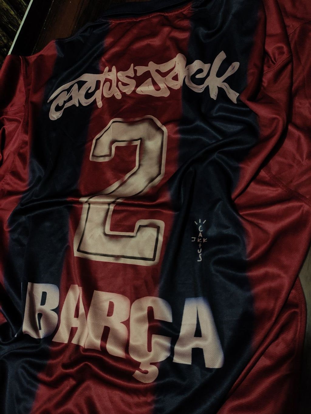 Barcelona x Travis Scott 2000/01 Retro Home Polo Jersey | Embroidered Logo