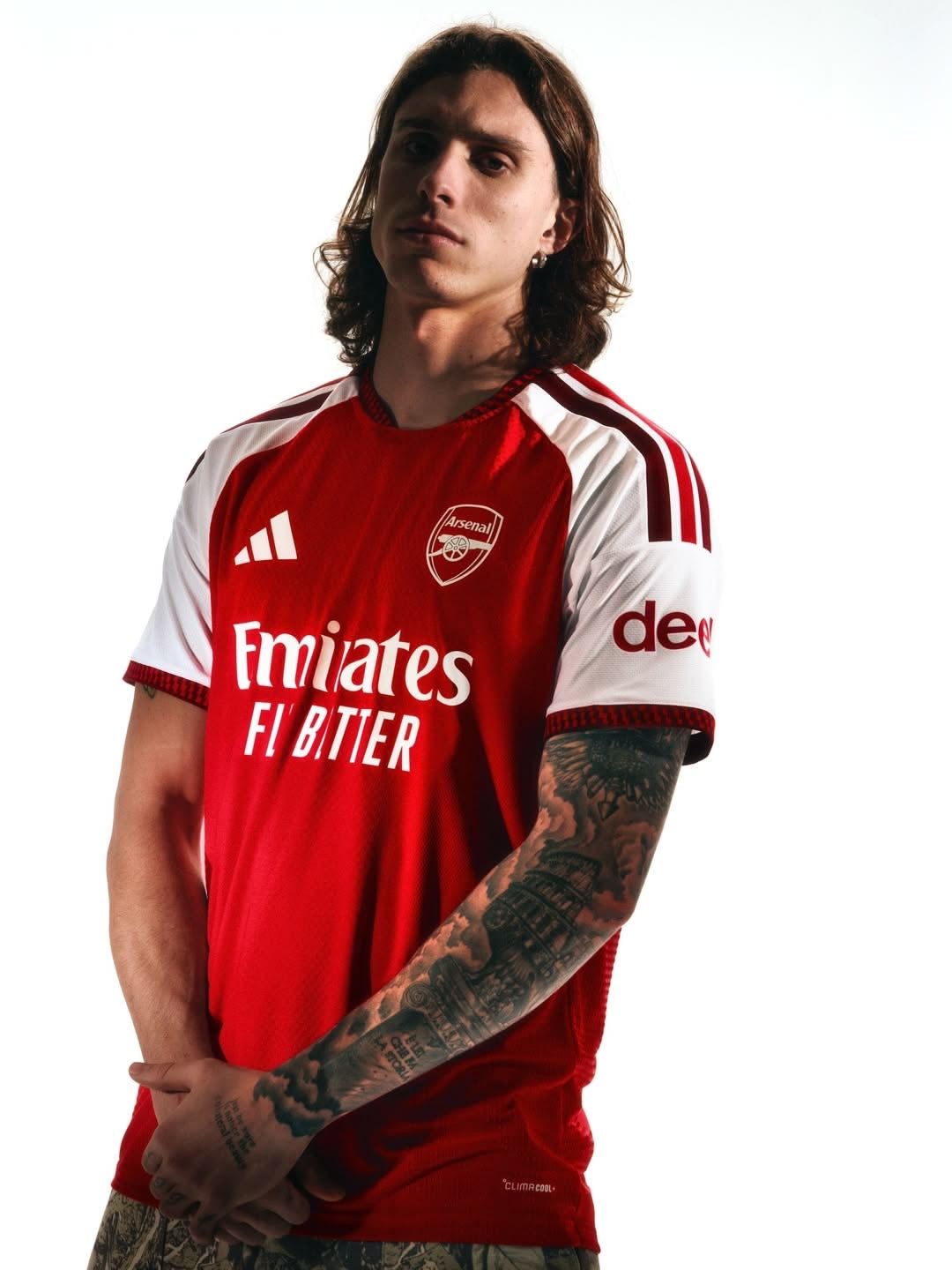 Arsenal 2026/27 Home Jersey – Embroidered Logo | Premium Quality | Customisable