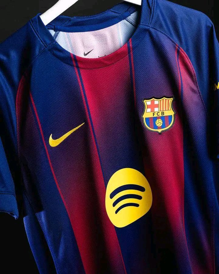 Barcelona 2025/26 Home Jersey – Lamine Yamal #19 Edition
