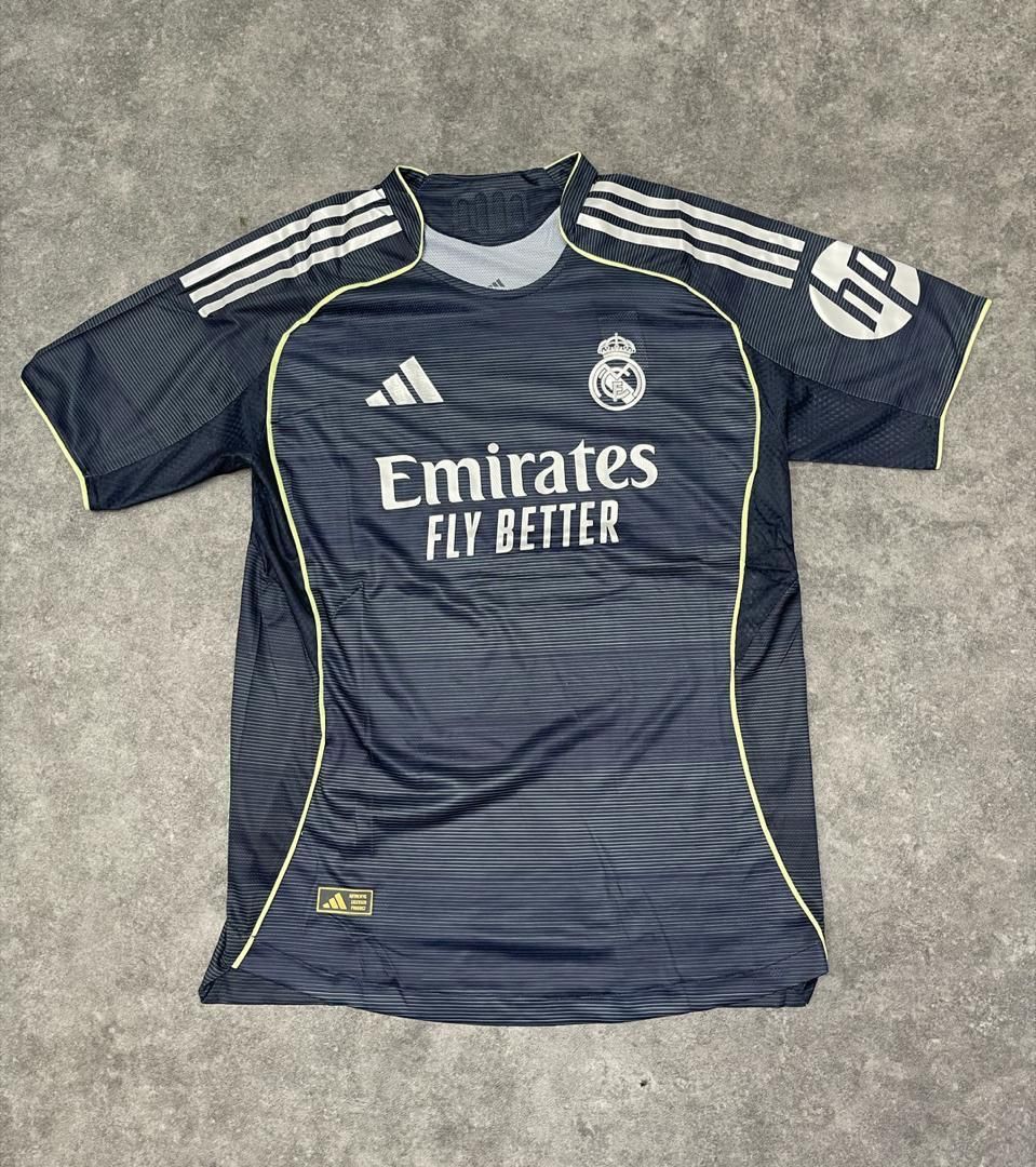 Real Madrid Away Jersey 2025/26 – Embroidered Logo | Fan Version Football Shirt