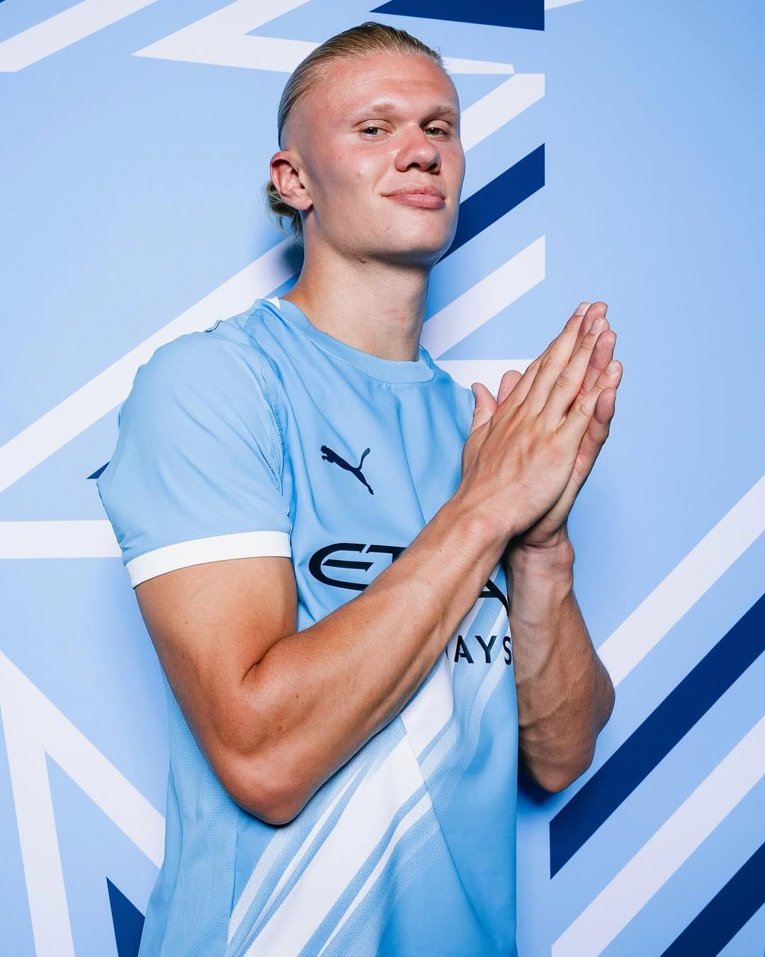 Manchester City 2025/26 Home Football Jersey | Embroidered Logo | Premium Quality | Customisable