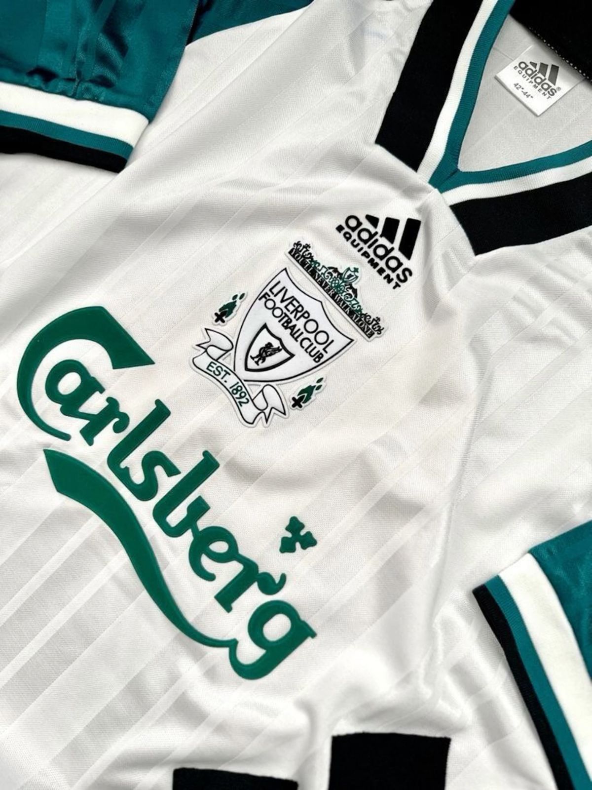 Liverpool FC Retro Away Jersey 1993/95 – Classic Edition | Embroidered Crest | Vintage Design