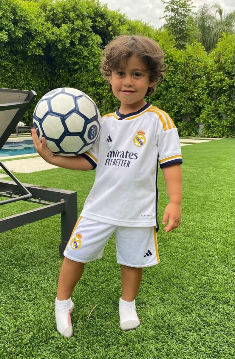 Real Madrid 2025/26 Home Kit for Kids (Jersey + Shorts)