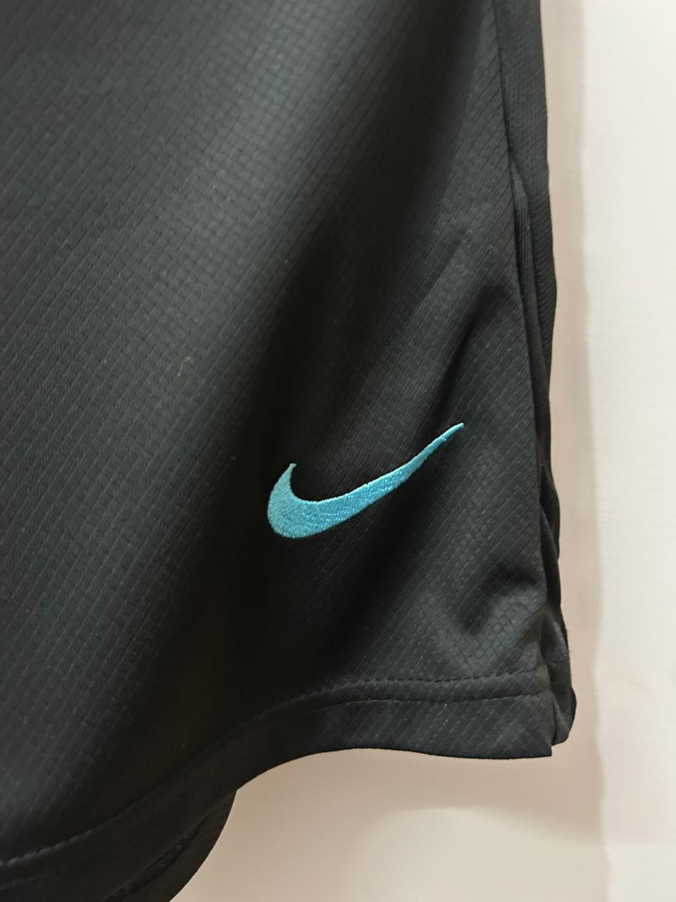 Inter Milan Home Shorts 2025/26 – Embroidered Crest Football Shorts