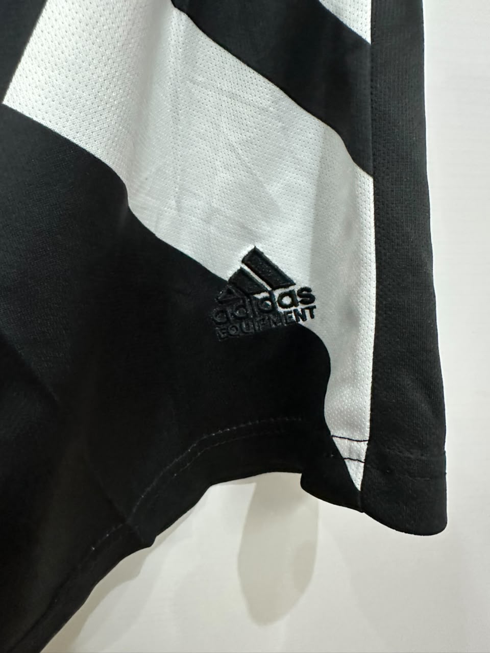 Liverpool Carlsberg Black Retro Shorts – Embroidered Logo | Vintage LFC Football Shorts