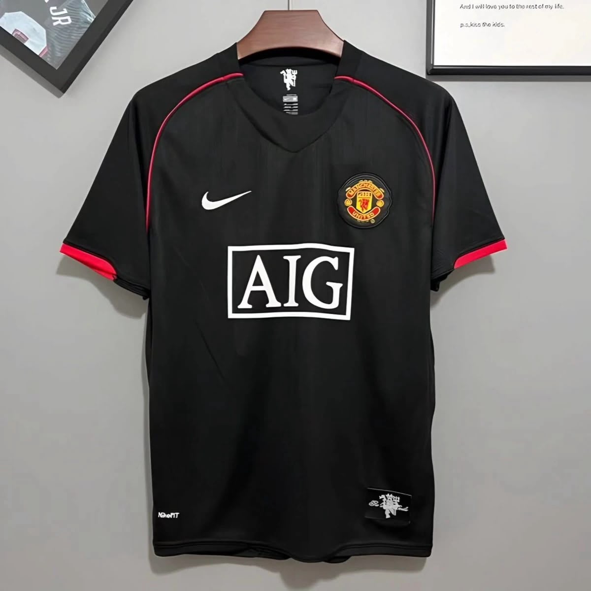 Manchester United 2003/04 Away Jersey – Black | Retro Football Shirt | Half Sleeves