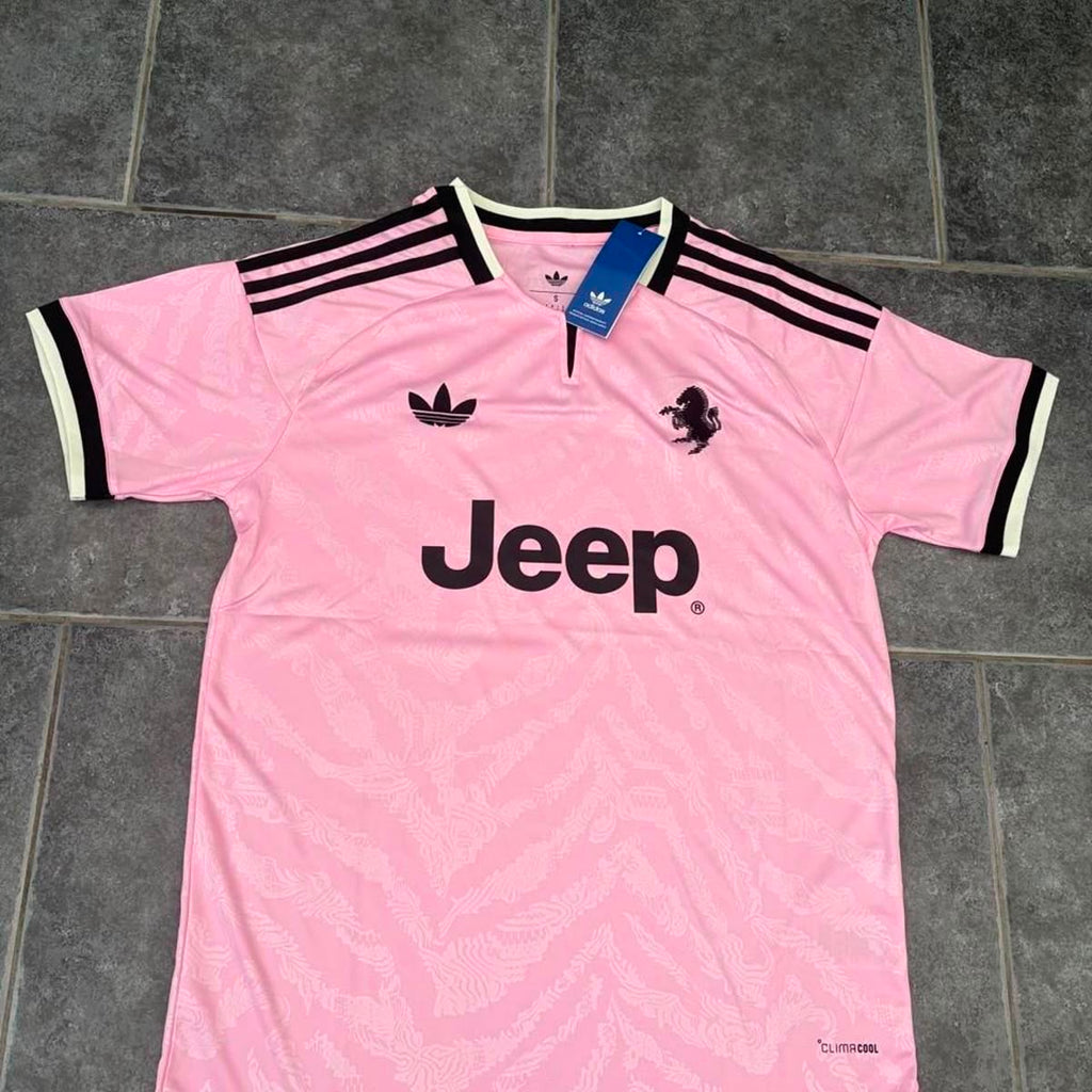 Juventus Pink Away Football Jersey 2026/27 – Half Sleeves