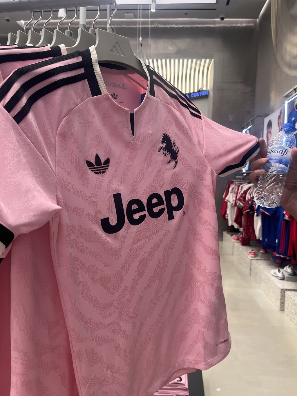 Juventus Pink Away Football Jersey 2026/27 – Half Sleeves