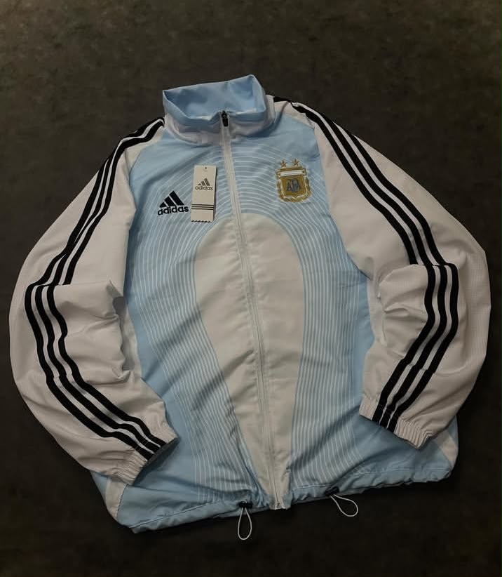 Argentina National Team Sky Blue & White Retro Track Jacket | Black Stripe Full-Zip Sportswear Windcheater