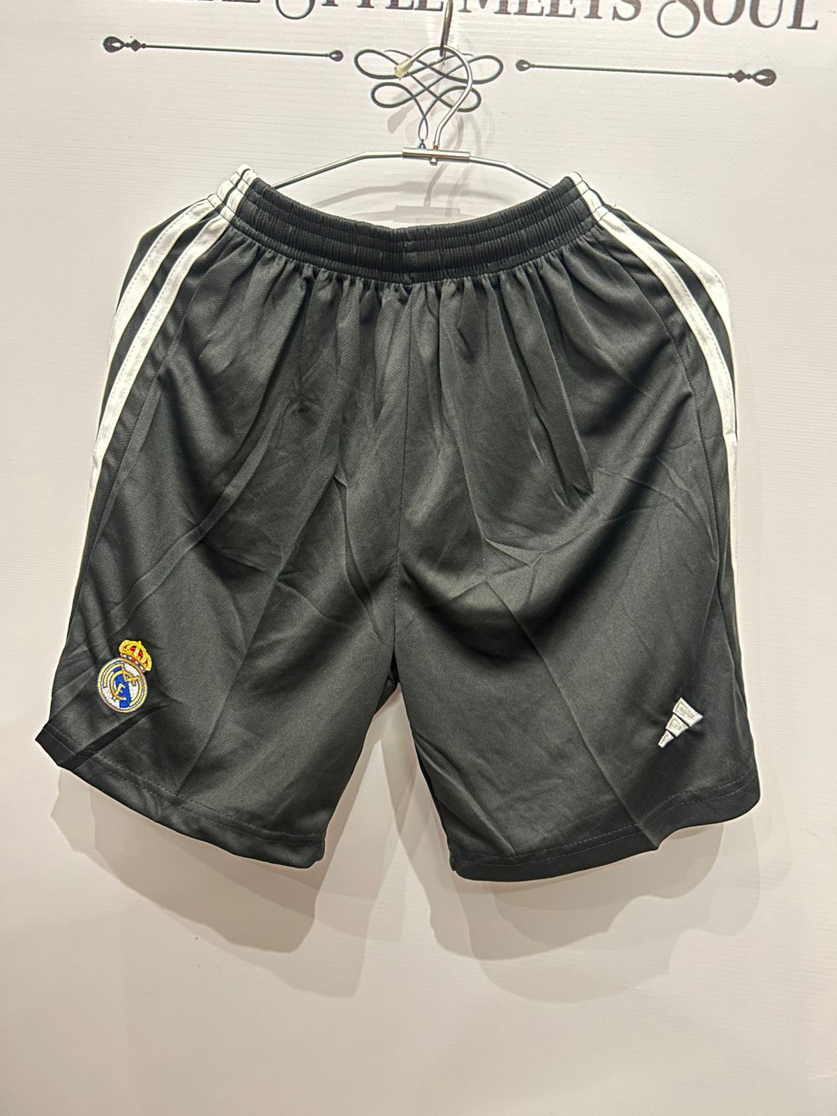 Real madrid black shorts 2025/26 – Premium Quality | Embroidered Crest | Match Edition