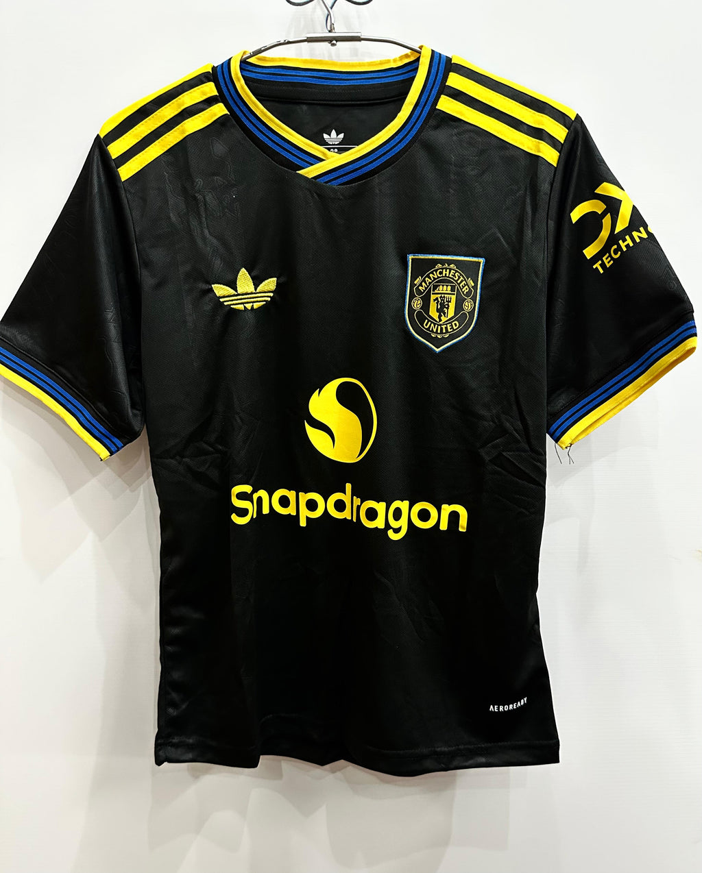 Manchester United 2025/26 Away Kit for Kids (Jersey + Shorts)