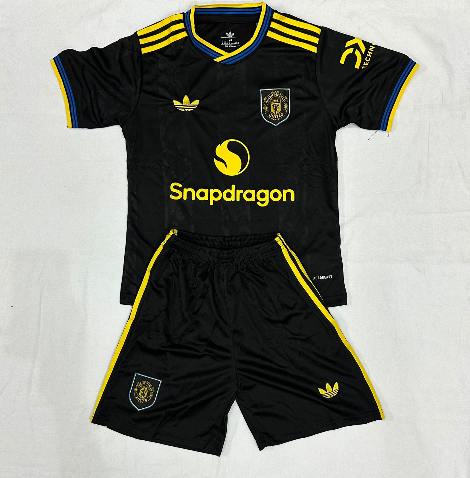 Manchester United 2025/26 Away Kit for Kids (Jersey + Shorts)
