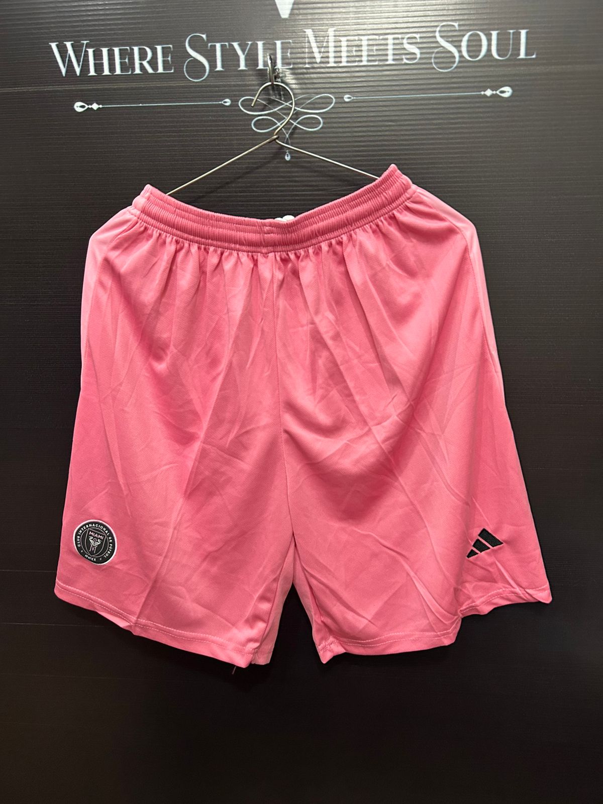 Inter Miami CF Home Pink Full Kit 2025/26 – Jersey & Shorts Set (Embroidered Crest)